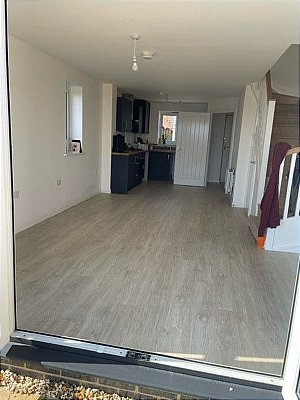 WHITE OAK LVT